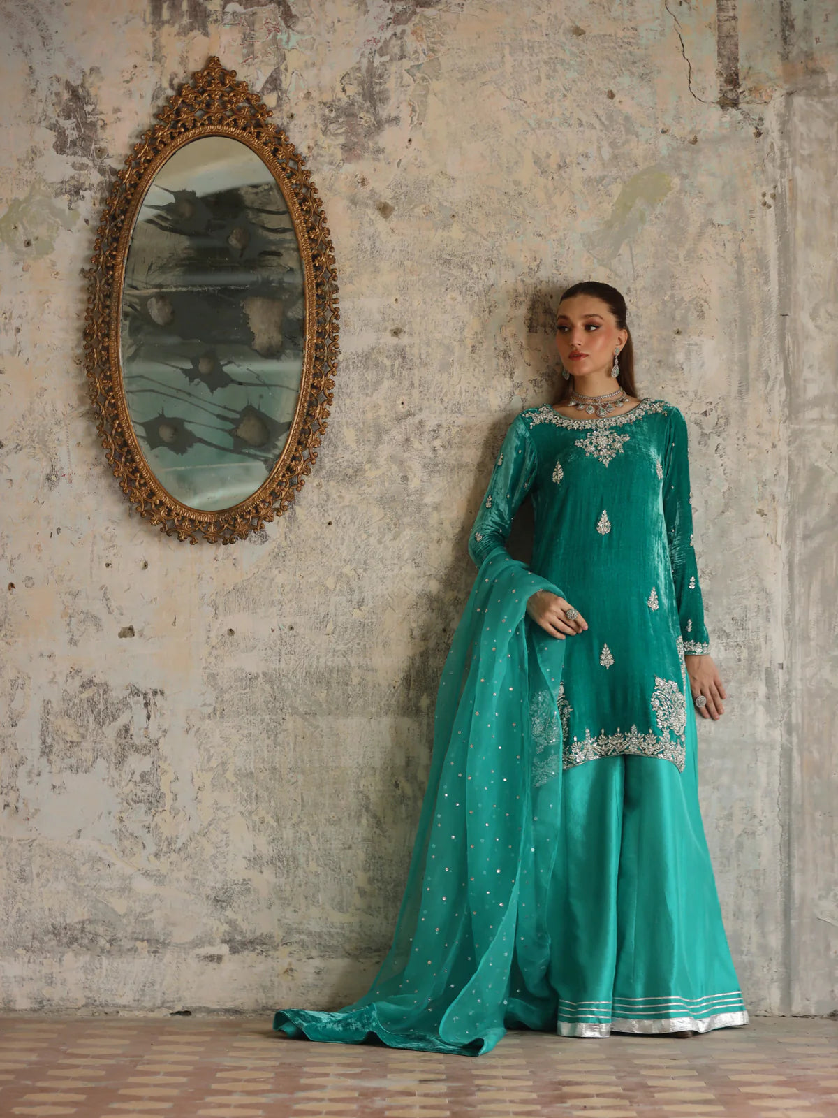 Zahoor Signature Velvet Alizay Saad