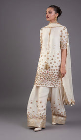 Sakoon-e-Hisab Alizay Saad