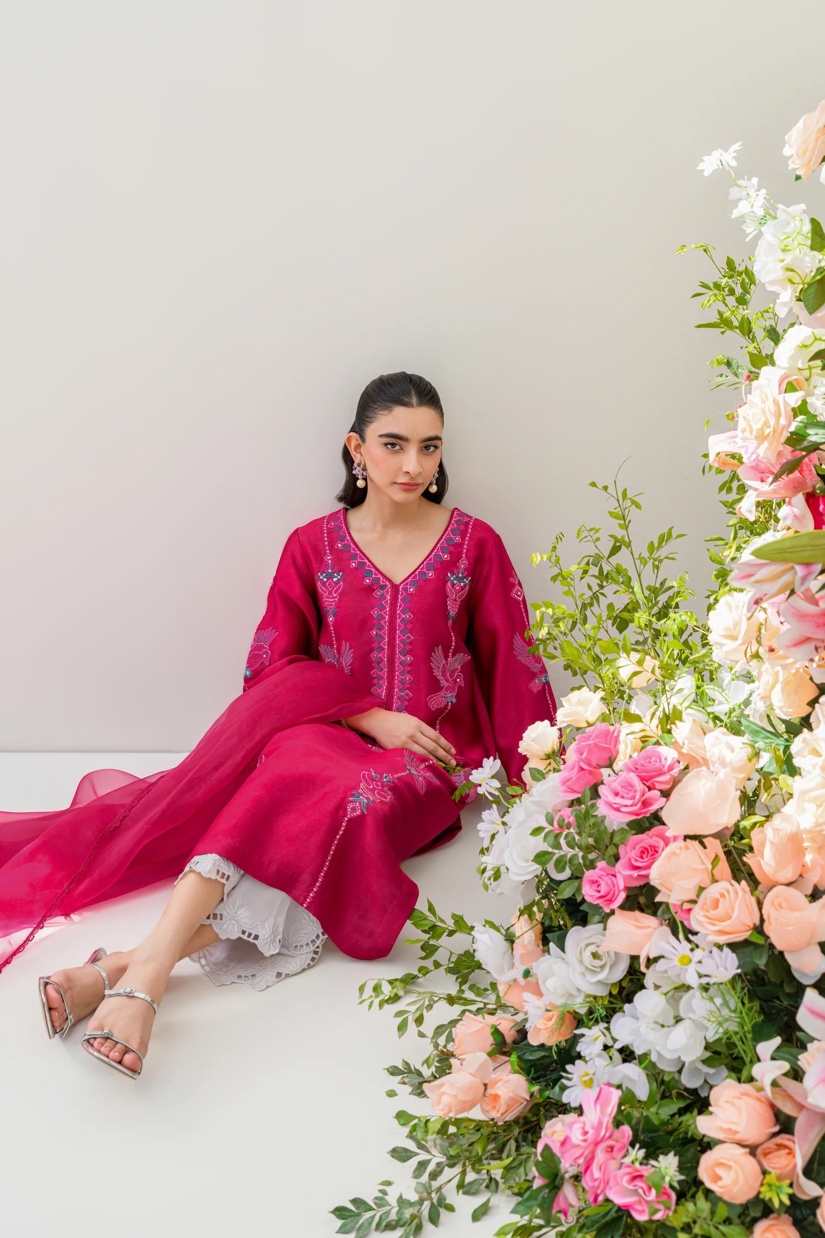 Minha by Alizay Saad Alizay Saad