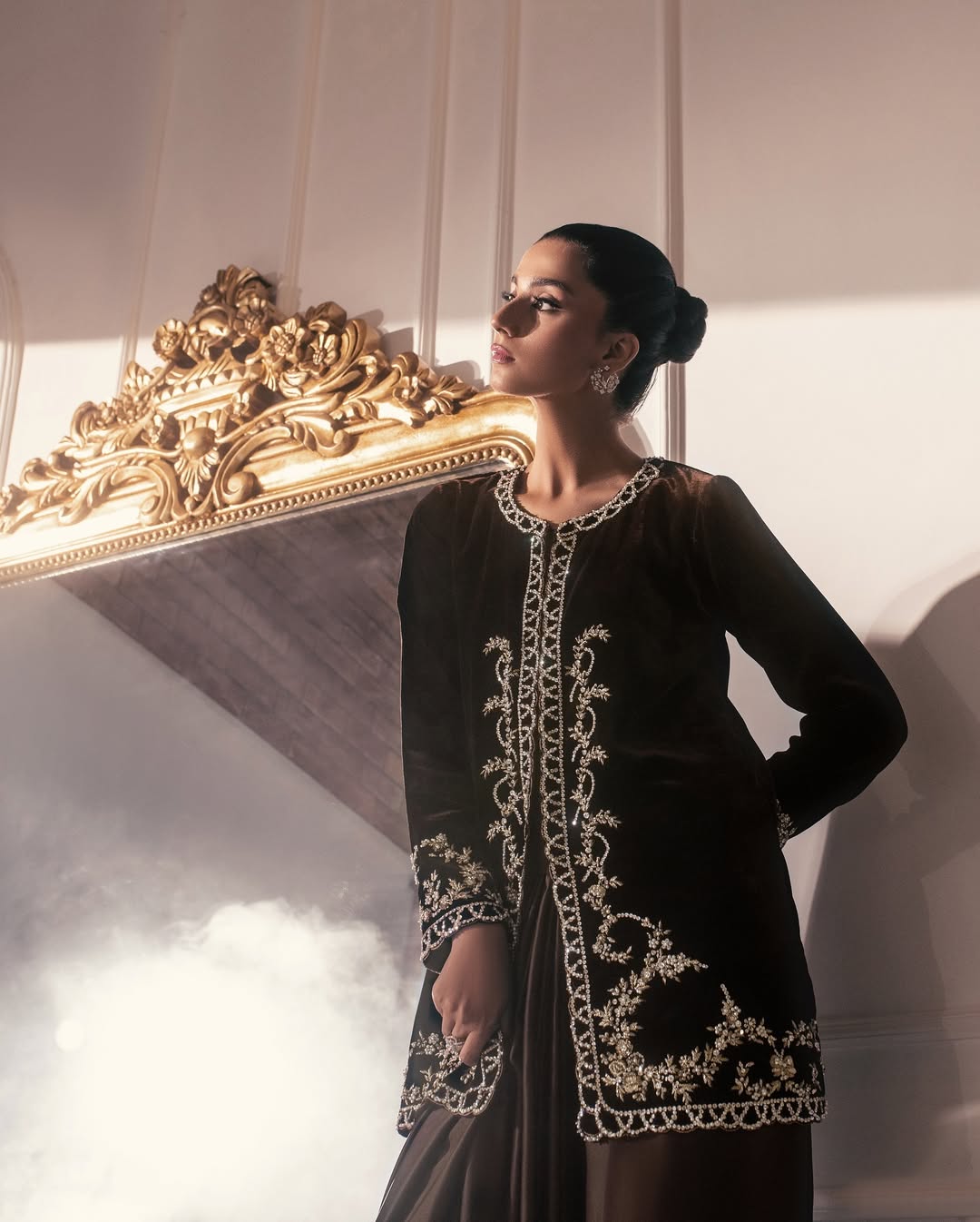 Vinzay Signature festive velvet Alizay Saad