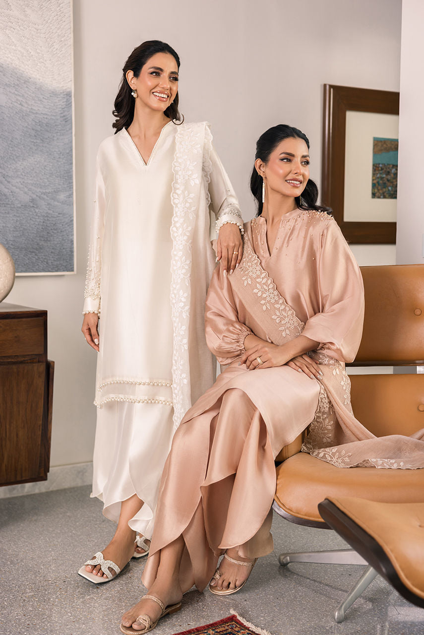 Cream pearl by Alizay Saad Alizay Saad