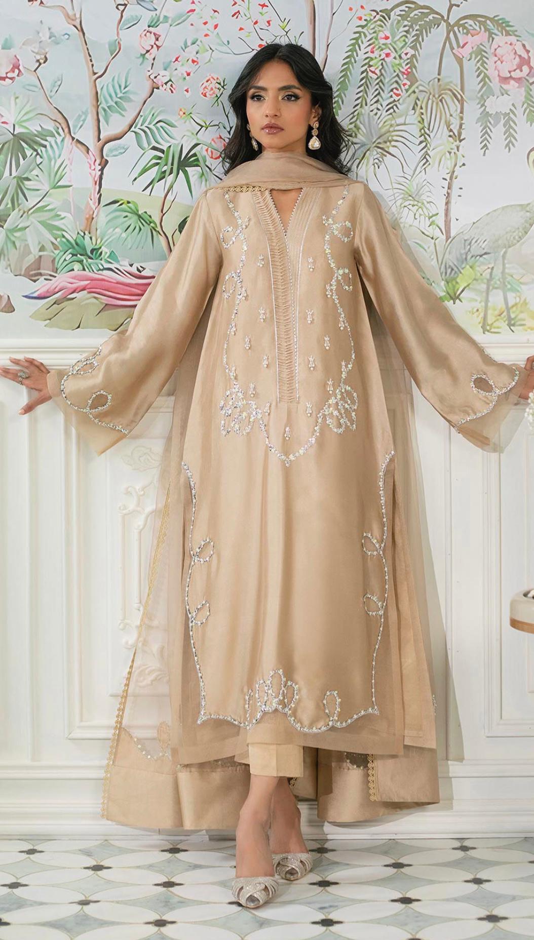 Sohani Beige Eid Series’25 by Alizay Saad - Alizay Saad