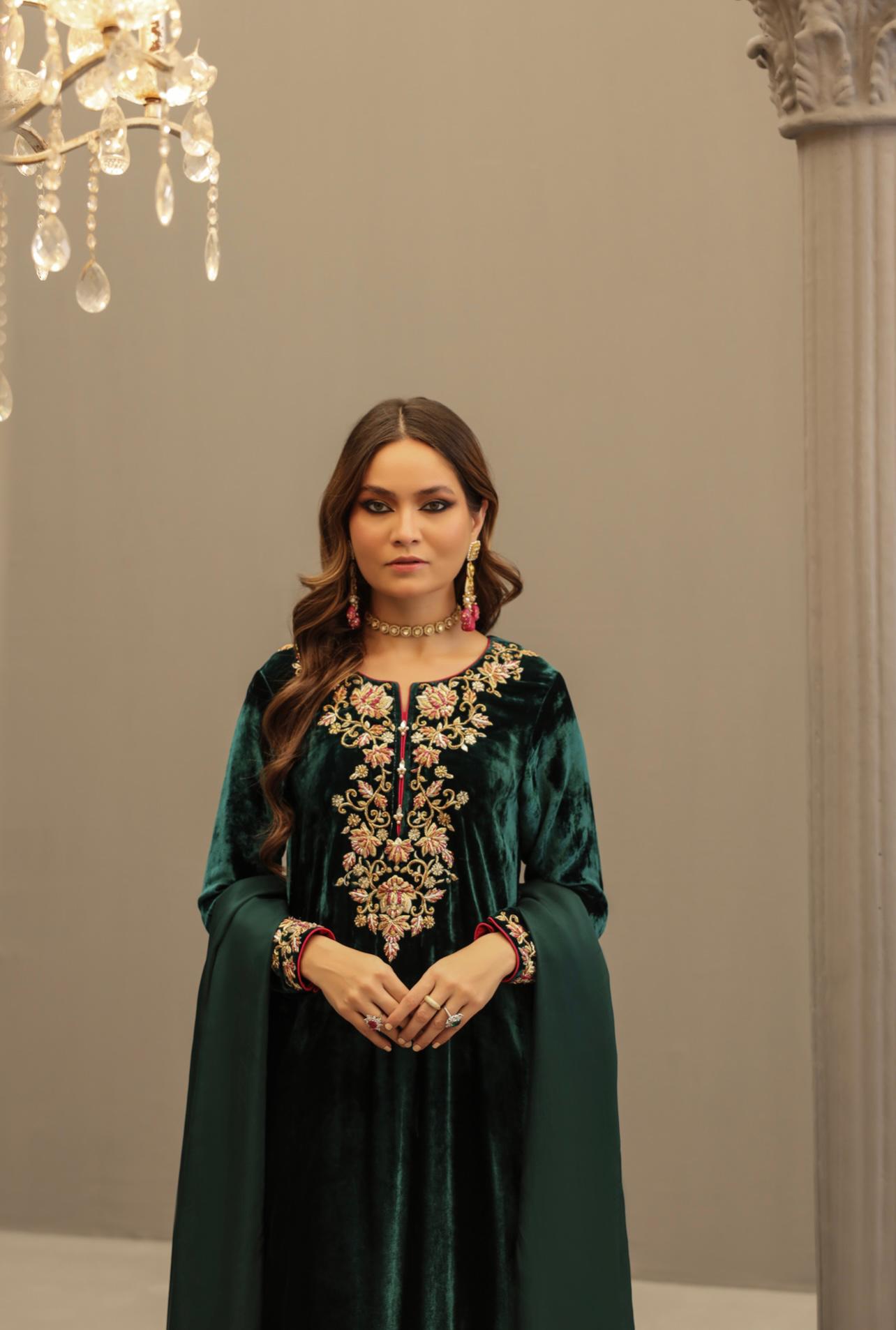 Zaibtan Velvet Luxe by Alizay Saad - Alizay Saad