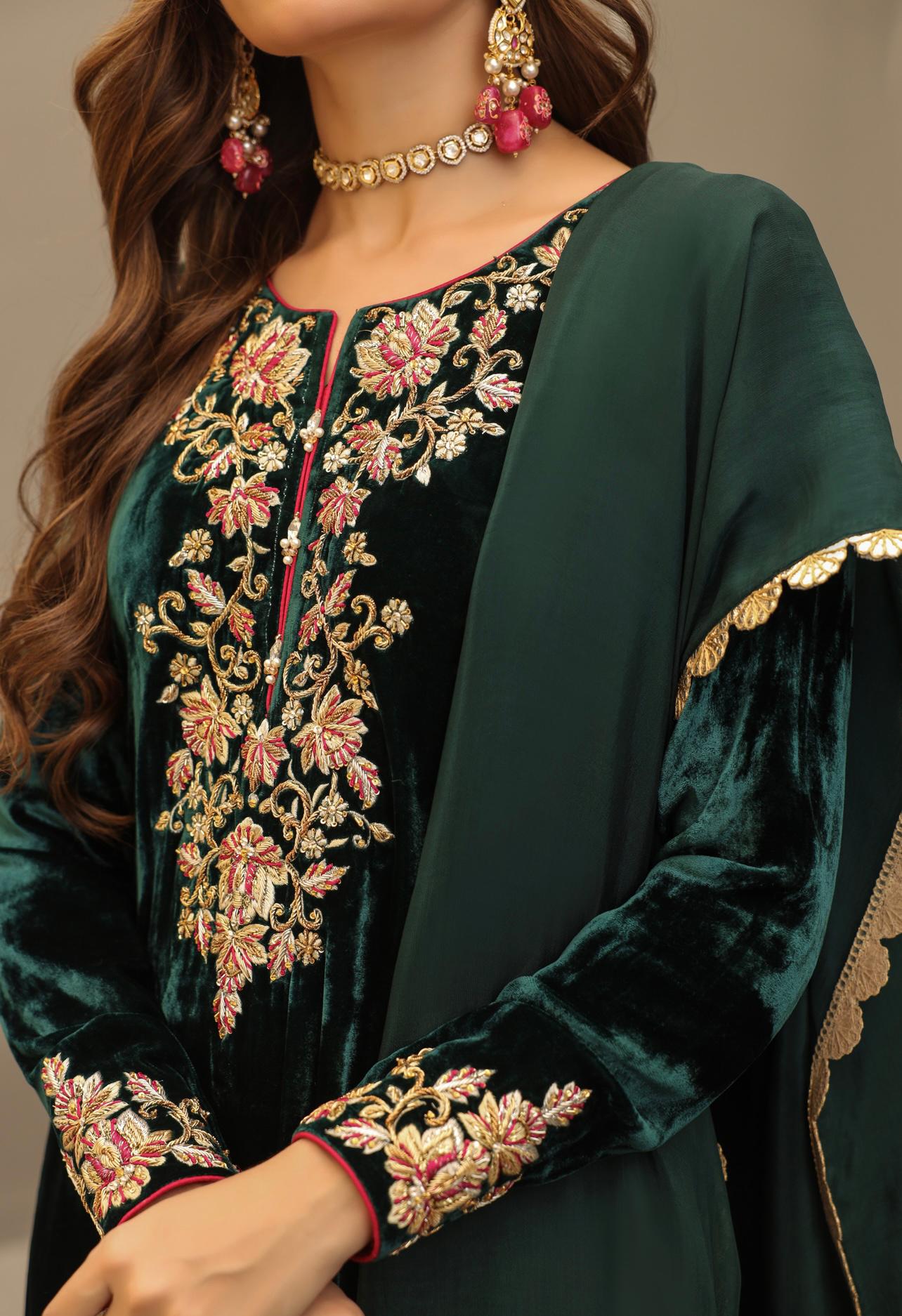 Zaibtan Velvet Luxe by Alizay Saad - Alizay Saad