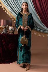 Zeenat Velvet Luxe Kaftan by Alizay Saad - Alizay Saad