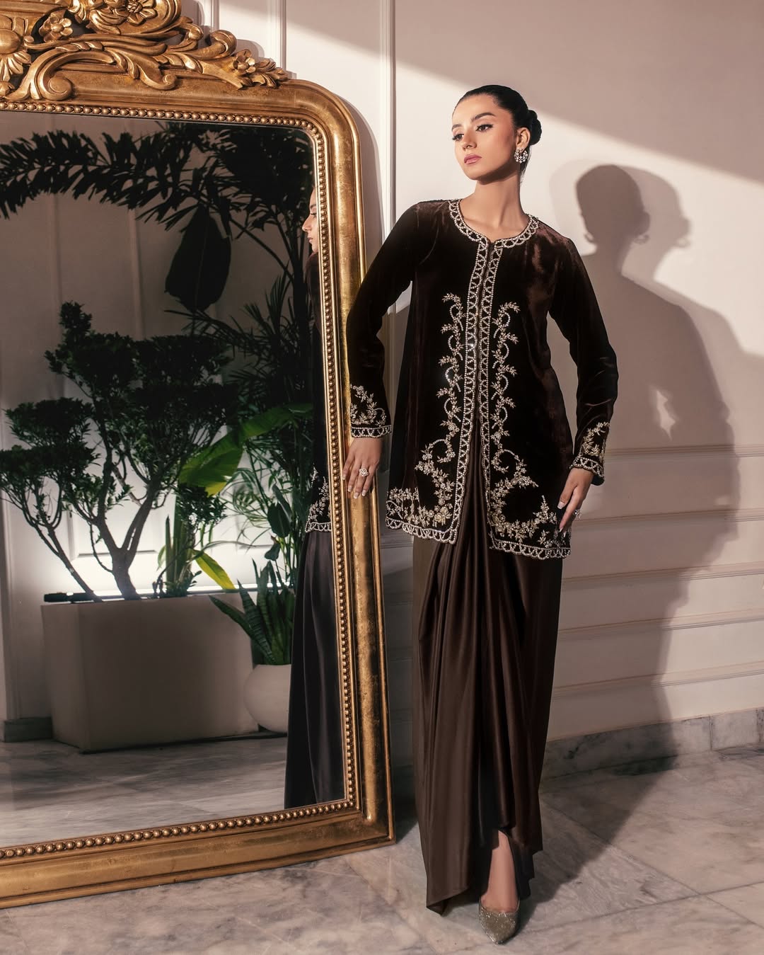Vinzay Signature festive velvet Alizay Saad