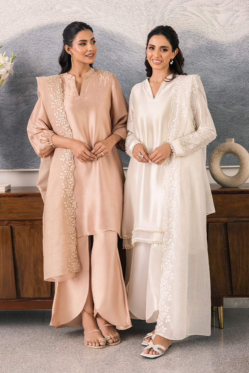 Cream pearl by Alizay Saad Alizay Saad